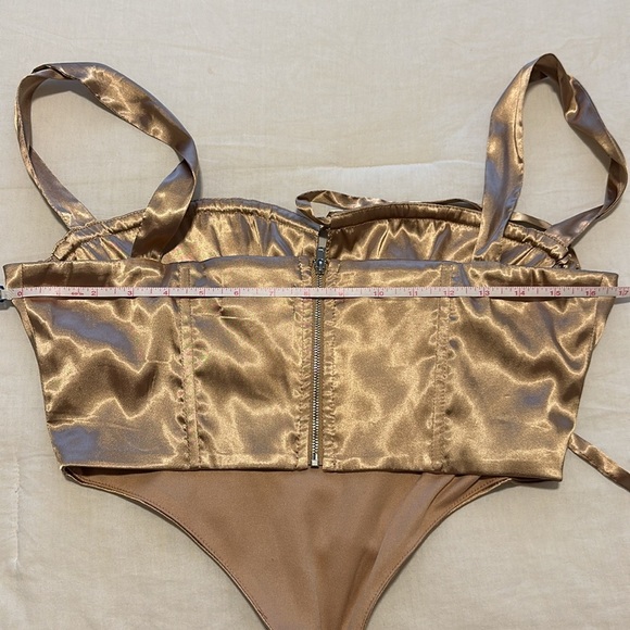 NWOT Bronze/Gold Satin Corset Front Tie Top Size M - Picture 8 of 13